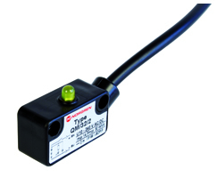 QM/32 manyetik olarak çalıştırılan küçük indükleme anahtarı, 2 m PUR kablo