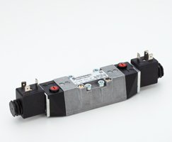 ISO Star solenoid valfı ISO 1, 5/3, APB, solenoid pilot / solenoid pilot